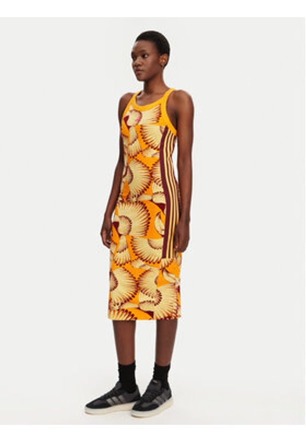 Adidas - adidas Sukienka codzienna FARM Premium JD6315 Pomarańczowy Slim Fit. Okazja: na co dzień. Kolor: pomarańczowy. Materiał: bawełna. Typ sukienki: proste. Styl: casual