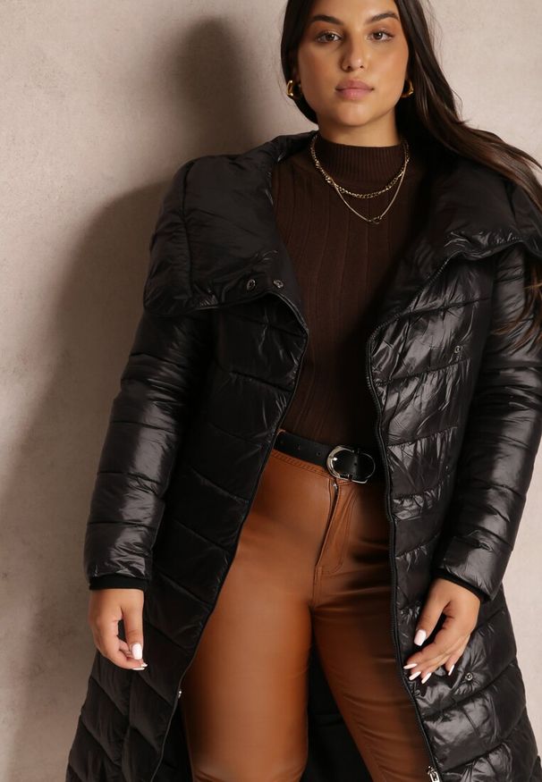 Renee - Czarna Kurtka Płaszcz z Szerokim Kołnierzem i Kapturem Wiązana w Pasie Lilave. Kolor: czarny. Sezon: zima. Styl: elegancki
