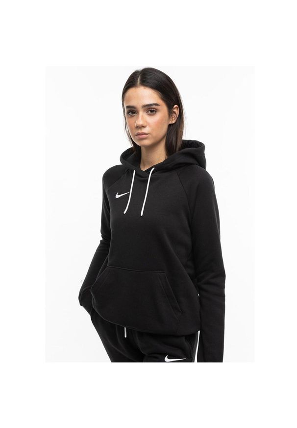 Bluza sportowa damska Nike Wmns Park 20 Fleece. Typ kołnierza: kaptur. Kolor: biały, czarny, wielokolorowy. Sport: fitness