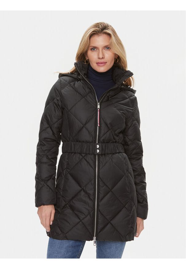 TOMMY HILFIGER - Tommy Hilfiger Płaszcz zimowy Elevated WW0WW40326 Czarny Regular Fit. Kolor: czarny. Materiał: syntetyk. Sezon: zima