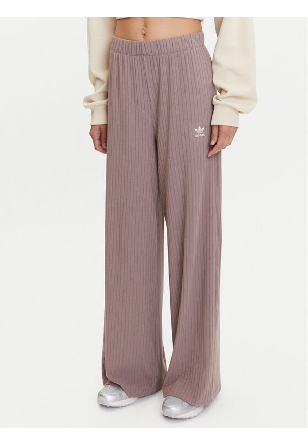 Adidas - adidas Spodnie dzianinowe Essentials JD0768 Beżowy Wide Leg. Kolor: beżowy. Materiał: wiskoza