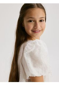 Reserved - Bluzka z kokardkami - złamana biel. Typ kołnierza: kokarda. Długość: krótkie #1