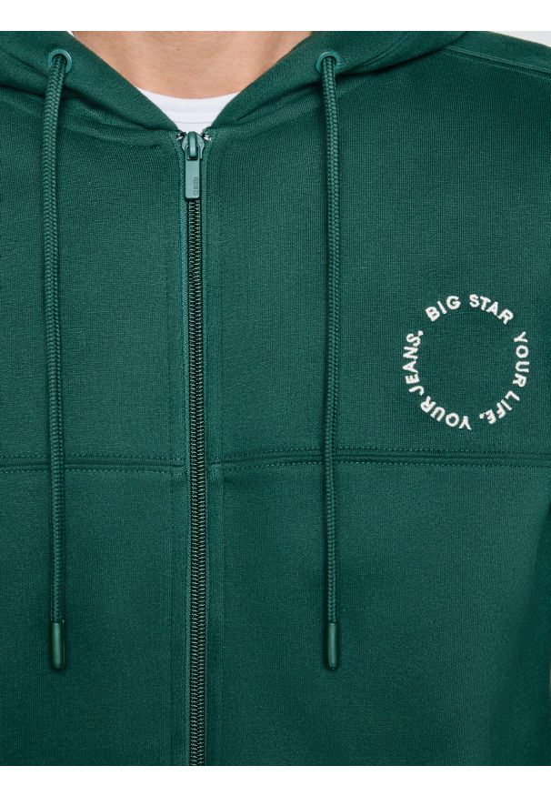 Big-Star - Bluza męska rozpinana z kapturem zielona Ajron 304. Okazja: na co dzień, na spacer. Typ kołnierza: kaptur. Kolor: zielony. Materiał: jeans, dresówka, dzianina. Wzór: haft. Styl: casual