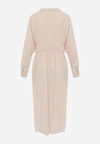 Renee - Beżowa Koszulowa Sukienka z Wiskozy z Asymetrycznym Drapowaniem i Guzikiem Hetasa. Okazja: na co dzień. Kolor: beżowy. Materiał: wiskoza. Długość rękawa: długi rękaw. Typ sukienki: asymetryczne, koszulowe. Styl: casual, elegancki #4