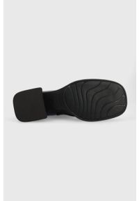Vagabond Shoemakers botki skórzane ANSIE damskie kolor czarny na słupku 5445.060.20. Kolor: czarny. Materiał: skóra. Obcas: na słupku. Wysokość obcasa: średni #5