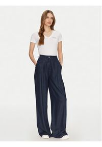 Guess Jeans T-Shirt W4YI23 J1314 Biały Slim Fit. Kolor: biały. Materiał: bawełna #4