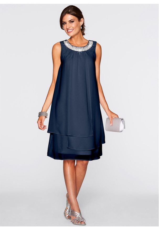 bonprix - Sukienka szyfonowa z aplikacją ze sztrasem. Kolor: niebieski. Materiał: szyfon. Wzór: aplikacja. Styl: elegancki