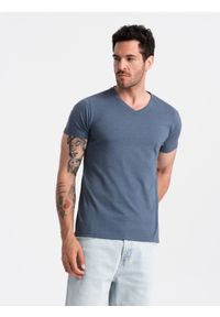 Ombre Clothing - Męska klasyczna bawełniana koszulka z dekoltem w serek BASIC – niebieski melanż V18. Typ kołnierza: dekolt w serek. Kolor: niebieski. Materiał: bawełna. Wzór: melanż. Styl: klasyczny #6