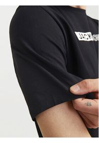 Jack & Jones - Jack&Jones T-Shirt Corp 12233999 Czarny Standard Fit. Kolor: czarny. Materiał: bawełna