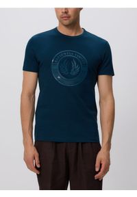 Reserved - T-shirt slim fit z nadrukiem - szary. Kolor: szary. Materiał: bawełna, dzianina. Wzór: nadruk