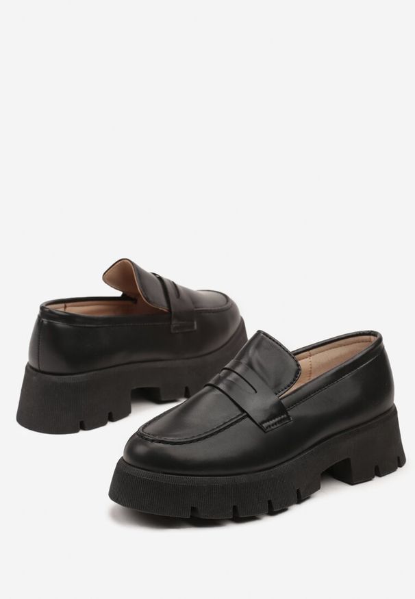 Born2be - Czarne Mokasyny na Grubej Podeszwie ze Żłobieniami Resizora. Kolor: czarny. Materiał: jeans. Styl: klasyczny, elegancki