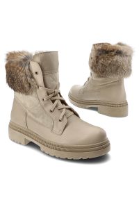 Beżowe Botki Armodo Ocieplane Obuwie Damskie. Okazja: na spacer. Kolor: beżowy. Materiał: zamsz, skóra. Szerokość cholewki: normalna. Sezon: zima. Styl: elegancki #2