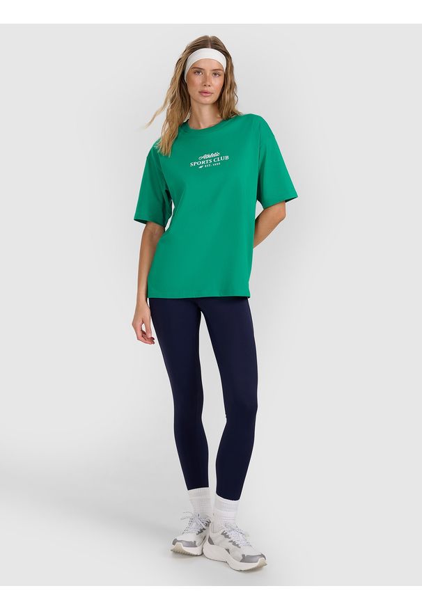 4f - 4F T-shirt oversize z nadrukiem damski - zielona XL. Okazja: na co dzień. Kolor: zielony. Materiał: dzianina, materiał, bawełna, jersey. Długość rękawa: krótki rękaw. Długość: krótkie. Wzór: nadruk. Styl: klasyczny, sportowy, casual