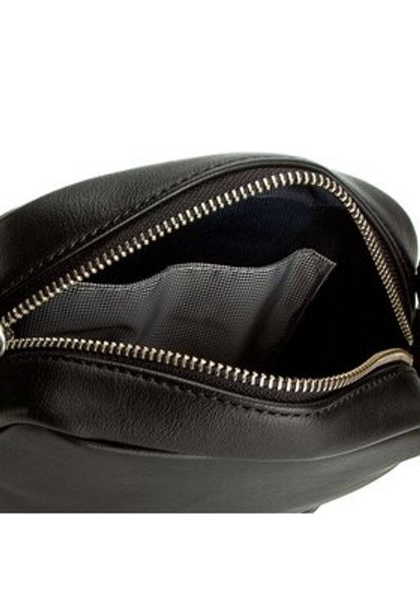 TOMMY HILFIGER - Tommy Hilfiger Saszetka Th City Mini Reporter AM0AM01941 Czarny. Kolor: czarny. Materiał: skóra