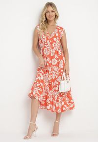 Born2be - Pomarańczowa Rozkloszowana Sukienka z Wiskozy w Kwiaty z Gumką w Talii Eranea. Kolor: pomarańczowy. Materiał: wiskoza. Wzór: kwiaty. Styl: elegancki #5