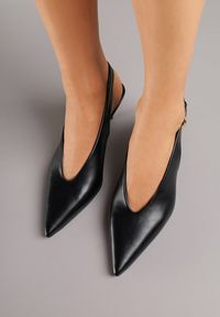 Renee - Czarne Czółenka Typu Slingback na Szpilce Latinea. Okazja: na co dzień. Zapięcie: pasek. Kolor: czarny. Materiał: jeans. Obcas: na szpilce. Styl: klasyczny, casual, elegancki #3