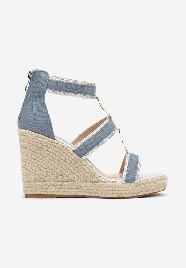 Born2be - Niebieskie Sandały na Plecionym Koturnie z Metaliczną Wstawką Zapinane na Suwak Cesvia. Okazja: na co dzień, na imprezę. Kolor: niebieski. Materiał: len, jeans. Sezon: wiosna, lato. Obcas: na koturnie. Styl: klasyczny, casual, elegancki