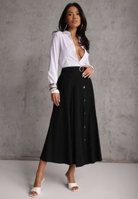 Renee - Czarna Rozkloszowana Spódnica z Kieszonkami i Paskiem z Klamrą Qualea. Okazja: na co dzień. Kolor: czarny. Materiał: wiskoza, bawełna, materiał. Styl: casual, elegancki #5