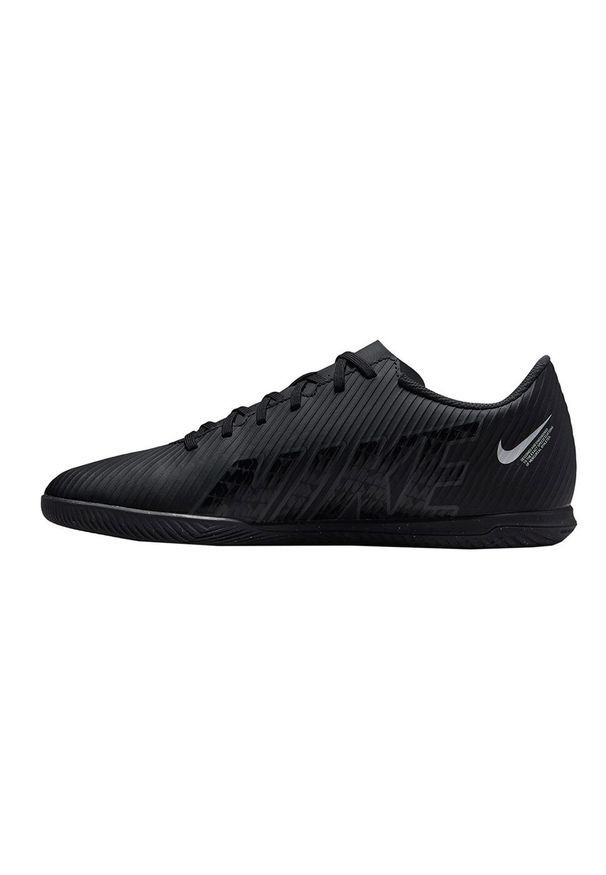 Buty do gry w piłkę Nike Vapor 15 Club IC Halówki. Kolor: czarny