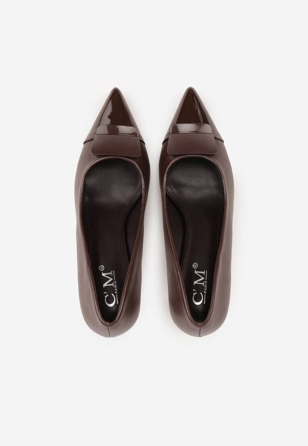 Born2be - Brązowe Szpilki Ozdobione z Geometryczną Aplikacją Lysastos. Okazja: na co dzień. Kolor: brązowy. Materiał: jeans. Wzór: geometria, aplikacja. Obcas: na szpilce. Styl: casual, elegancki, klasyczny. Wysokość obcasa: średni