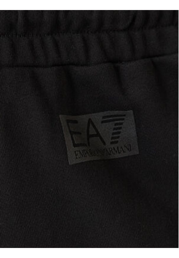 EA7 Emporio Armani Spodnie dresowe 7M001492 AF17787 UC001 Czarny Regular Fit. Kolor: czarny. Materiał: bawełna
