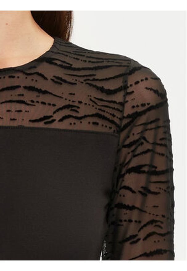 only - ONLY Body Niella 15333275 Czarny Slim Fit. Kolor: czarny. Materiał: bawełna