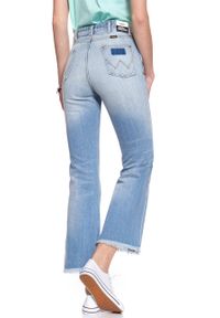 Wrangler - WRANGLER RETRO CROP FLARE FIJI W242FH127. Stan: podwyższony. Styl: retro #6