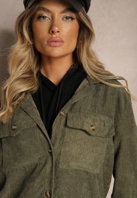 Renee - Zielona Koszula Sztruksowa z Dodatkiem Bawełny i Kieszeniami Mevanora. Okazja: na co dzień. Kolor: zielony. Materiał: bawełna, sztruks. Długość rękawa: długi rękaw. Długość: długie. Styl: klasyczny, elegancki, casual #4