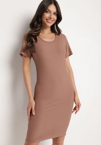 Born2be - Brązowa Casualowa Sukienka z Bawełną Lumelisse. Okazja: na co dzień. Kolor: brązowy. Materiał: bawełna. Typ sukienki: proste. Styl: casual
