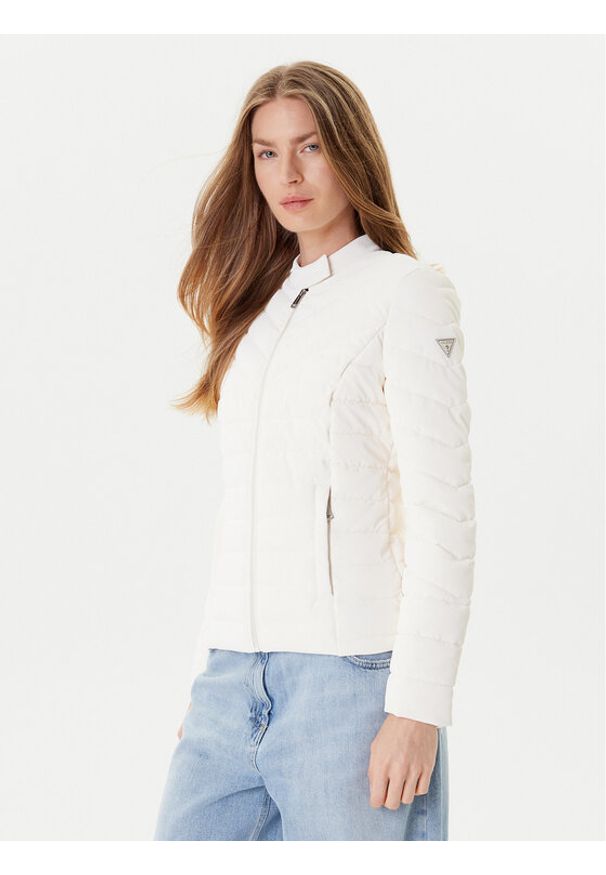 Guess Kurtka przejściowa W5YL13 WHDQ0 Écru Regular Fit. Materiał: syntetyk