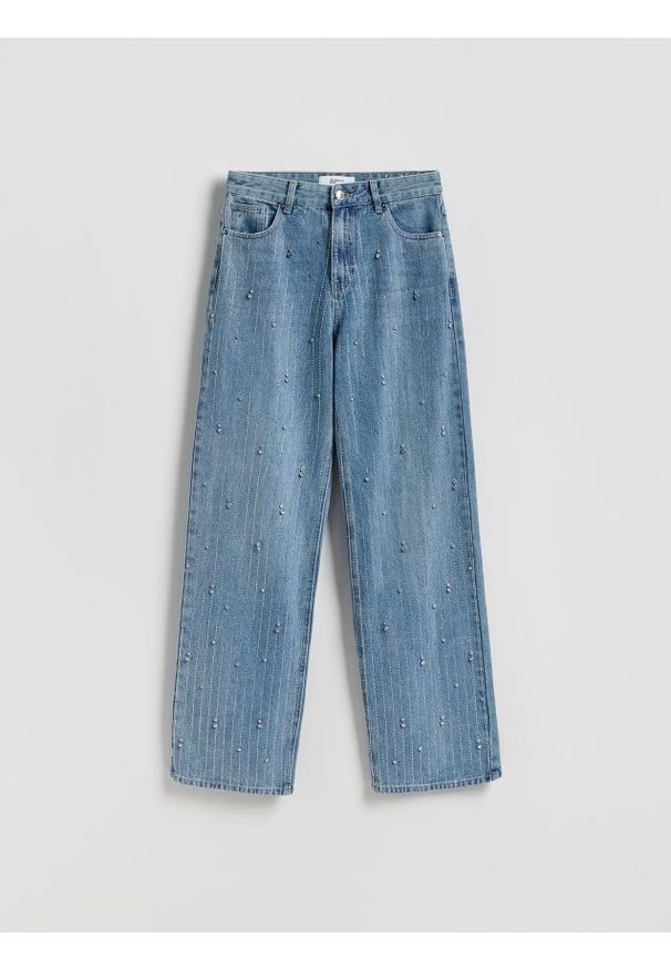 Reserved - Jeansy wide leg z aplikacjami - niebieski. Kolor: niebieski. Wzór: aplikacja
