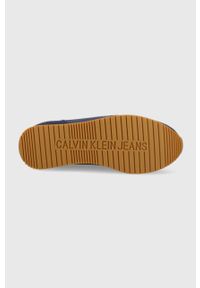 Calvin Klein Jeans sneakersy YM0YM00040.CFE kolor granatowy. Nosek buta: okrągły. Zapięcie: sznurówki. Kolor: niebieski. Materiał: poliester, skóra, guma #2