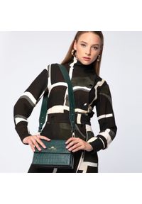 Wittchen - Damska listonoszka ze skóry o fakturze croco. Kolor: zielony. Wzór: haft. Dodatki: z haftem. Materiał: skórzane. Styl: elegancki #2