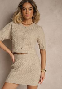 Renee - Beżowa Spódnica Sweterkowa z Wełną High Waist Selzeki. Okazja: do pracy, na spotkanie biznesowe, na co dzień. Stan: podwyższony. Kolor: beżowy. Materiał: wełna. Styl: klasyczny, casual, elegancki, biznesowy #1