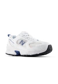 Buty dziecięce New Balance G5302EG – białe. Okazja: na uczelnię, na co dzień. Kolor: biały. Materiał: materiał, syntetyk, guma. Szerokość cholewki: normalna #4