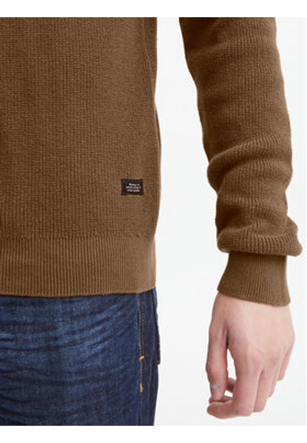 Blend Sweter 20714336 Brązowy Regular Fit. Kolor: brązowy. Materiał: bawełna