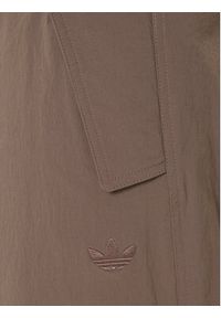 Adidas - adidas Spodnie materiałowe Premium Essentials Utility Parachute JW1087 Brązowy Loose Fit. Kolor: brązowy. Materiał: syntetyk #5