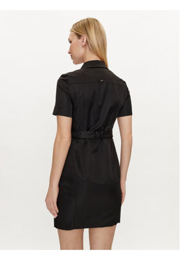Morgan Sukienka koszulowa 212-RVANYA Czarny Slim Fit. Kolor: czarny. Materiał: syntetyk. Typ sukienki: koszulowe