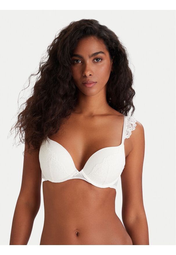 Hunkemöller Biustonosz push-up Posie PP Maximizer 302550 Biały. Kolor: biały. Materiał: syntetyk. Rodzaj stanika: push-up