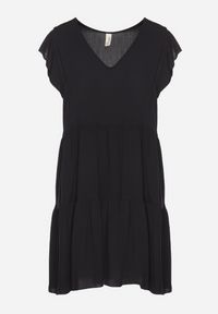 Born2be - Czarna Rozkloszowana Sukienka z Bawełny Ozdobiona Falbankami Natiriane. Okazja: na co dzień. Typ kołnierza: kołnierz z falbankami. Kolor: czarny. Materiał: bawełna. Wzór: aplikacja. Sezon: wiosna, lato. Styl: elegancki, casual #7