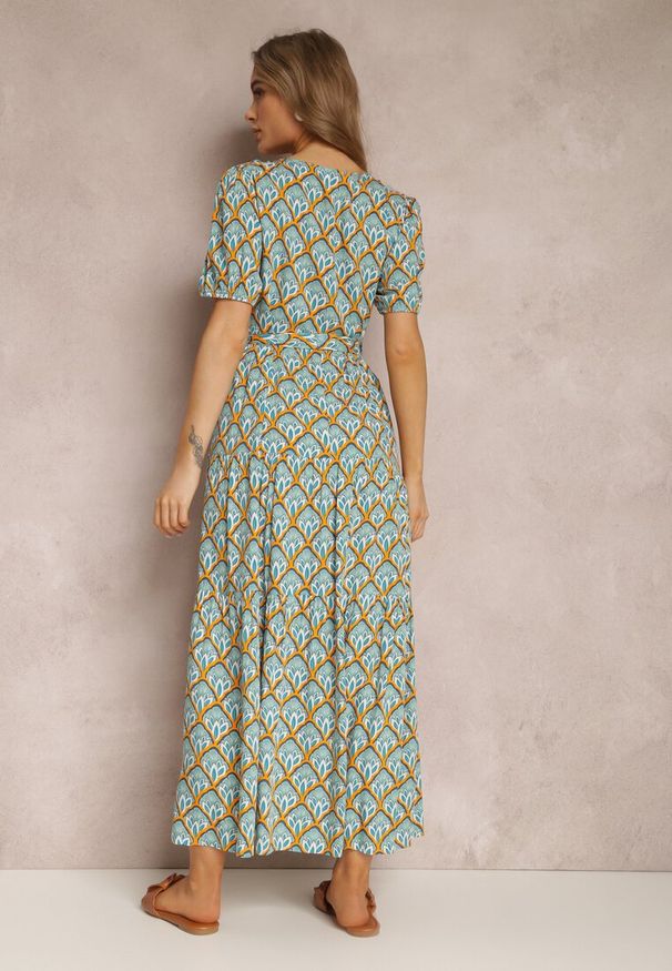 Renee - Miętowa Sukienka Amarhotis. Okazja: na co dzień, na randkę, na wesele, na ślub cywilny. Kolor: miętowy. Materiał: wiskoza, tkanina. Długość rękawa: krótki rękaw. Wzór: nadruk. Sezon: lato. Styl: wakacyjny, casual. Długość: maxi