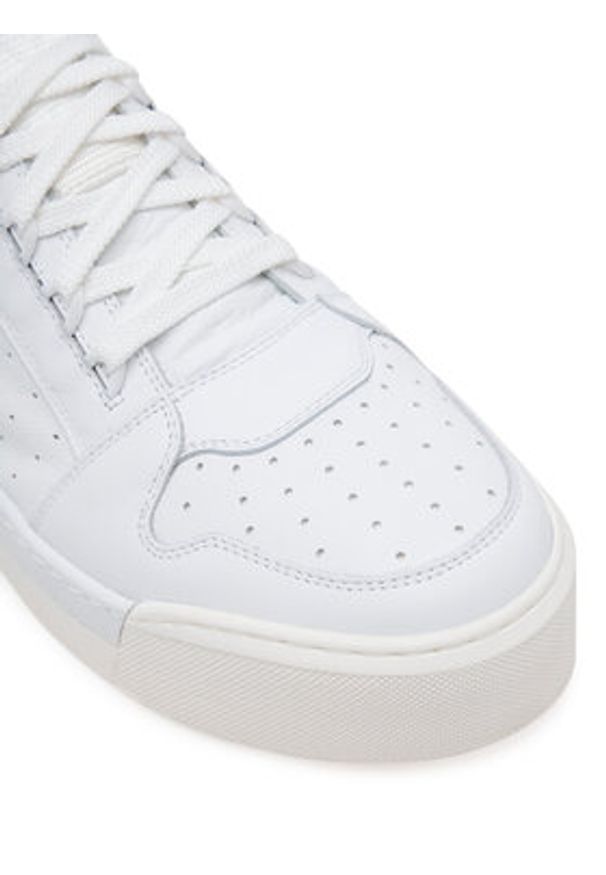 Vic Matié Sneakersy 1G8752U V02BQWB015 Srebrny. Kolor: srebrny. Materiał: skóra