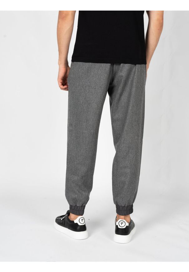 Les Hommes Spodnie "Comfy" | LBP1008323U | Mężczyzna | Szary. Okazja: na co dzień. Kolor: szary. Materiał: elastan, wełna. Styl: elegancki, sportowy, casual