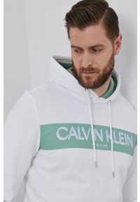 Calvin Klein - Bluza bawełniana. Okazja: na co dzień. Kolor: biały. Materiał: bawełna. Wzór: nadruk. Styl: casual #3