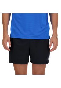 Spodenki New Balance MS41227BK - czarne. Kolor: czarny. Materiał: poliester, materiał. Sport: fitness