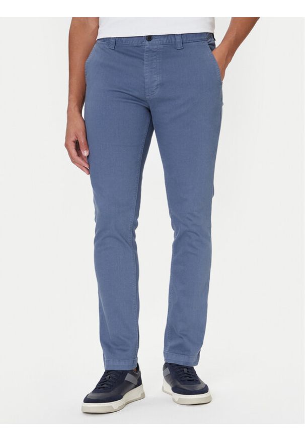 BOSS Chinosy 50547865 Niebieski Slim Fit. Kolor: niebieski. Materiał: bawełna