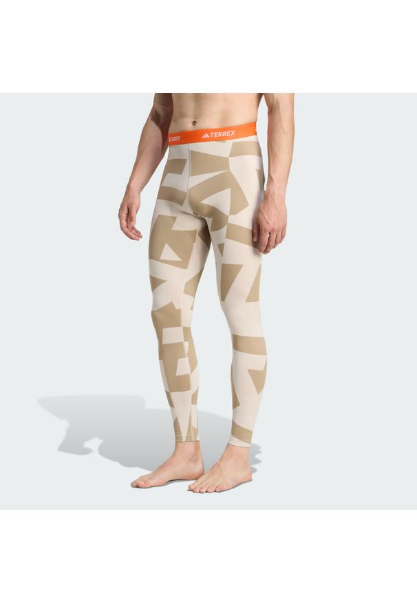 Adidas - Legginsy bazowe Multi Synthetic Base Layer. Kolor: beżowy. Technologia: ClimaCool (Adidas). Sezon: lato. Sport: turystyka piesza