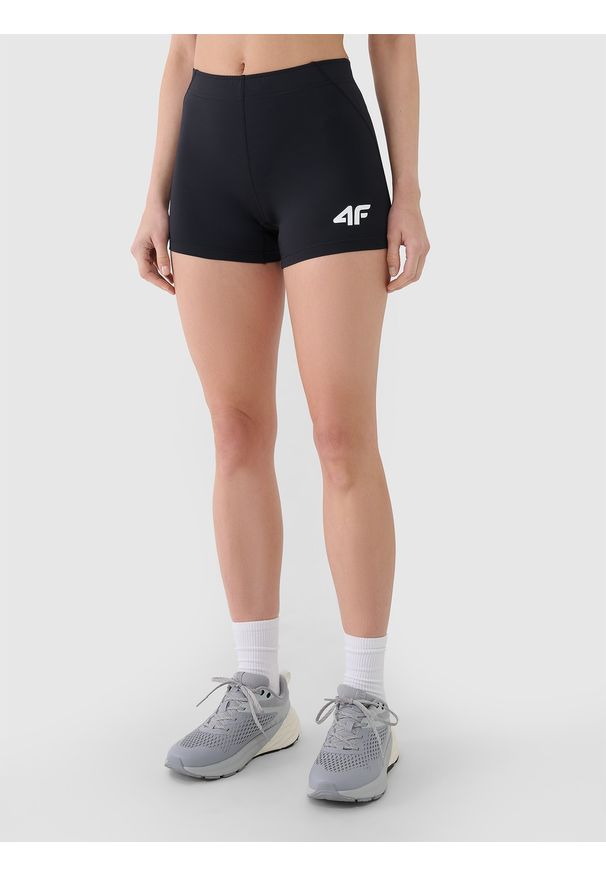 4f - 4F Legginsy krótkie treningowe damskie - czarne S. Kolor: czarny. Materiał: syntetyk, włókno, dzianina, materiał, elastan. Długość: krótkie. Wzór: jednolity, gładki, ze splotem. Sport: fitness
