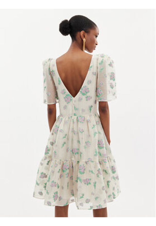 Custommade Sukienka codzienna Jamina 999395482 Écru Regular Fit. Okazja: na co dzień. Materiał: syntetyk. Typ sukienki: proste. Styl: casual