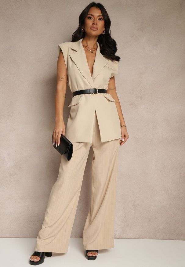 Renee - Beżowa Kamizelka Oversize w Garniturowym Stylu z Guzikiem i Paskiem z Klamrą Galazia. Okazja: do pracy, na co dzień. Kolor: beżowy. Styl: casual, klasyczny